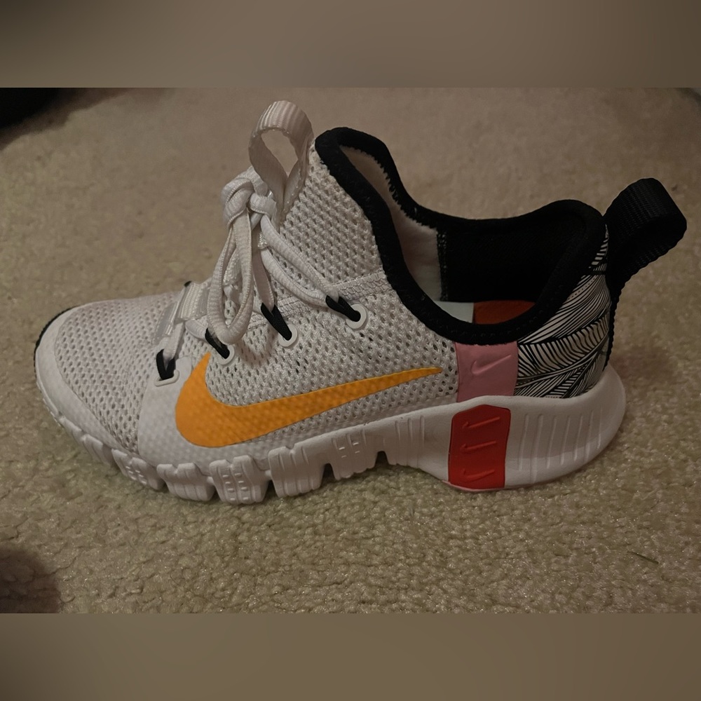 Nike metcon workout shoes